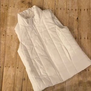 Puffy vest white